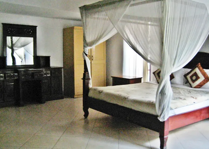 Chichi'S Bungalows & Suites Kerobokan 